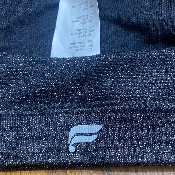 Fabletics low impact black & silver sparkle seamless lurex strappy bra size m - Picture 9 of 9